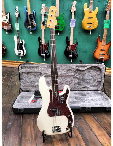 Fender American Professional II Precision Bass Rosewood Fingerboard, Olympic White