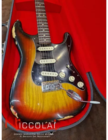Fender Stratocaster 3-Color Sunburst 1975 Used